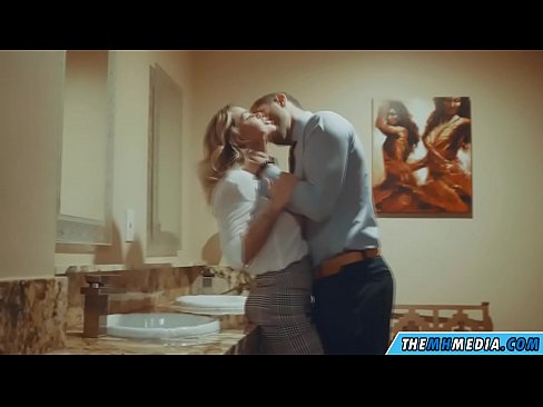 ❤️ Kung ang usa ka busty blonde naghaylo kanimo sa usa ka publiko nga kasilyas ❤️❌ Porn video sa ceb.quizfarmature.ru ❌❤